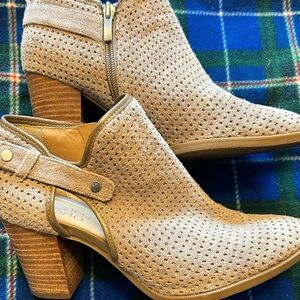 Franco Sarto suede booties